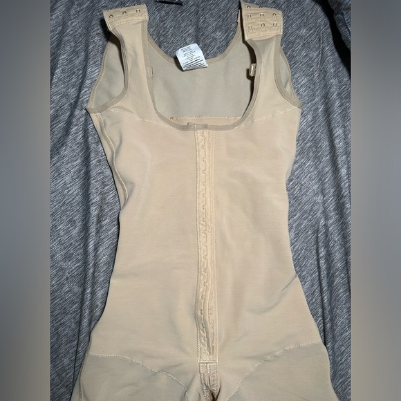 M & D Faja - Picture 2 of 2